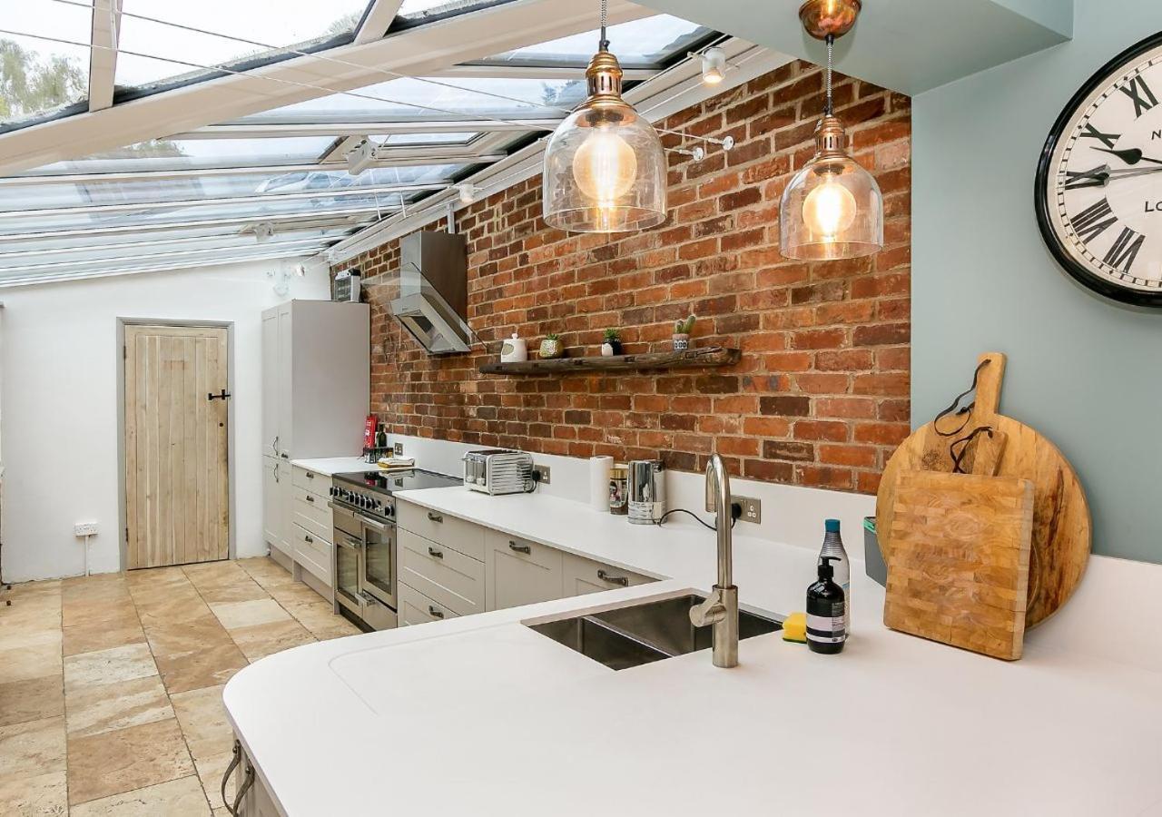 Lodge Farm - Stunning 3 Bed With Large Garden! Beckley  Экстерьер фото